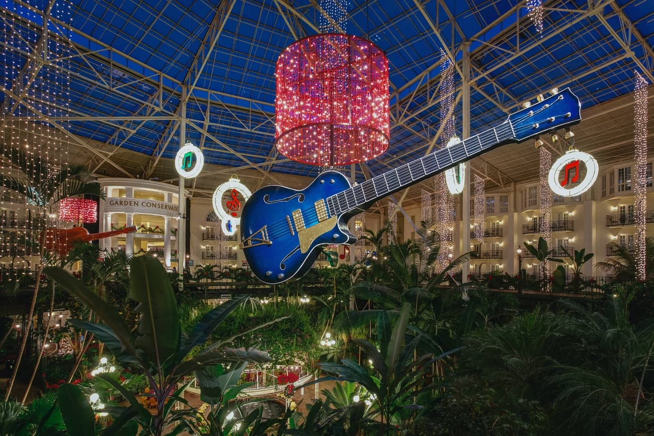 A giant guitar decoration at Gaylord Opryland