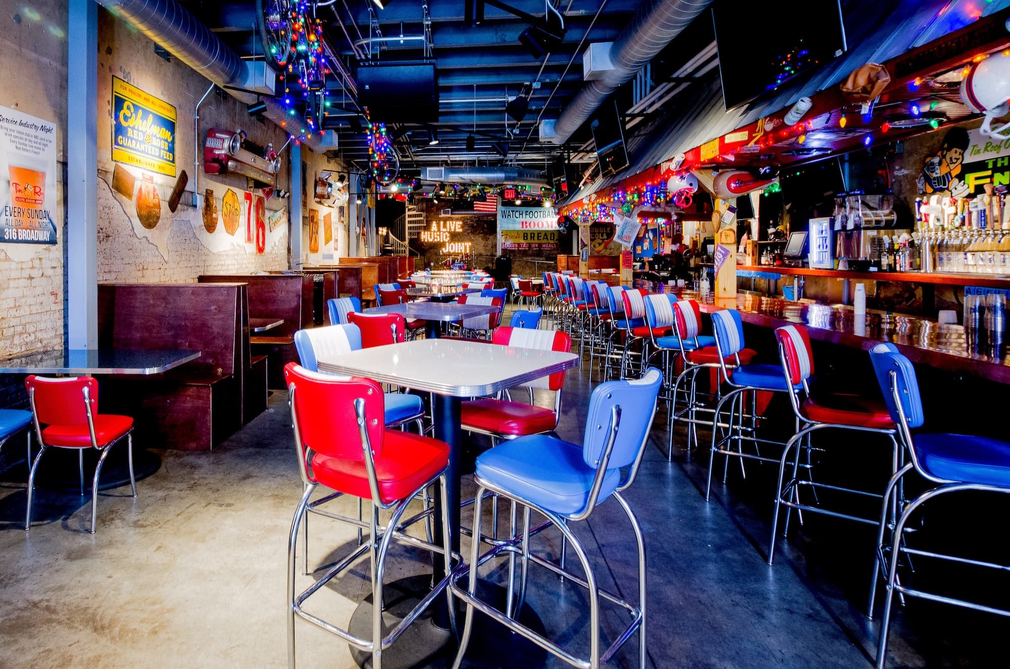 Tin Roof main bar