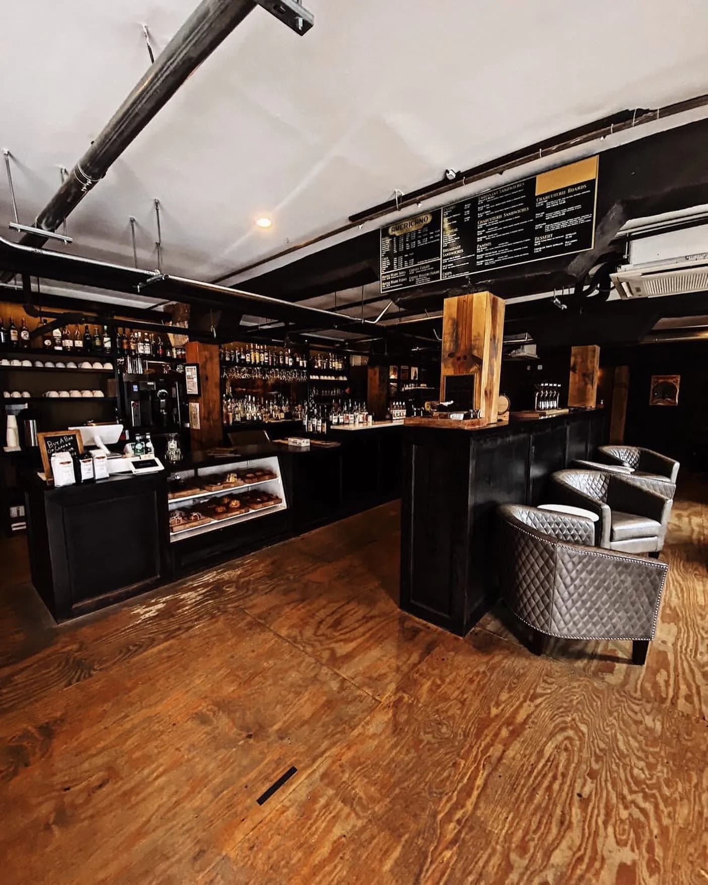 Inside Americano Lounge