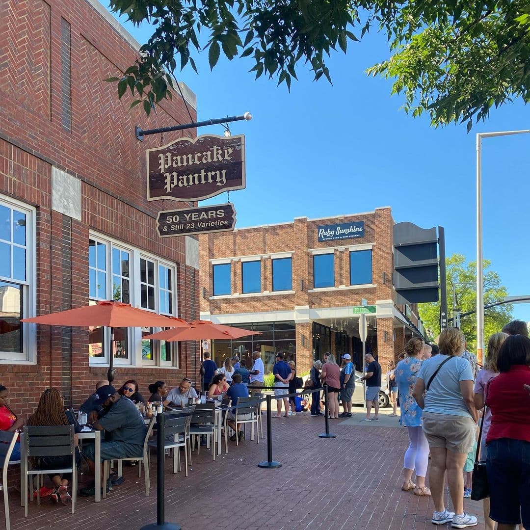 The line at Pancake Pantry