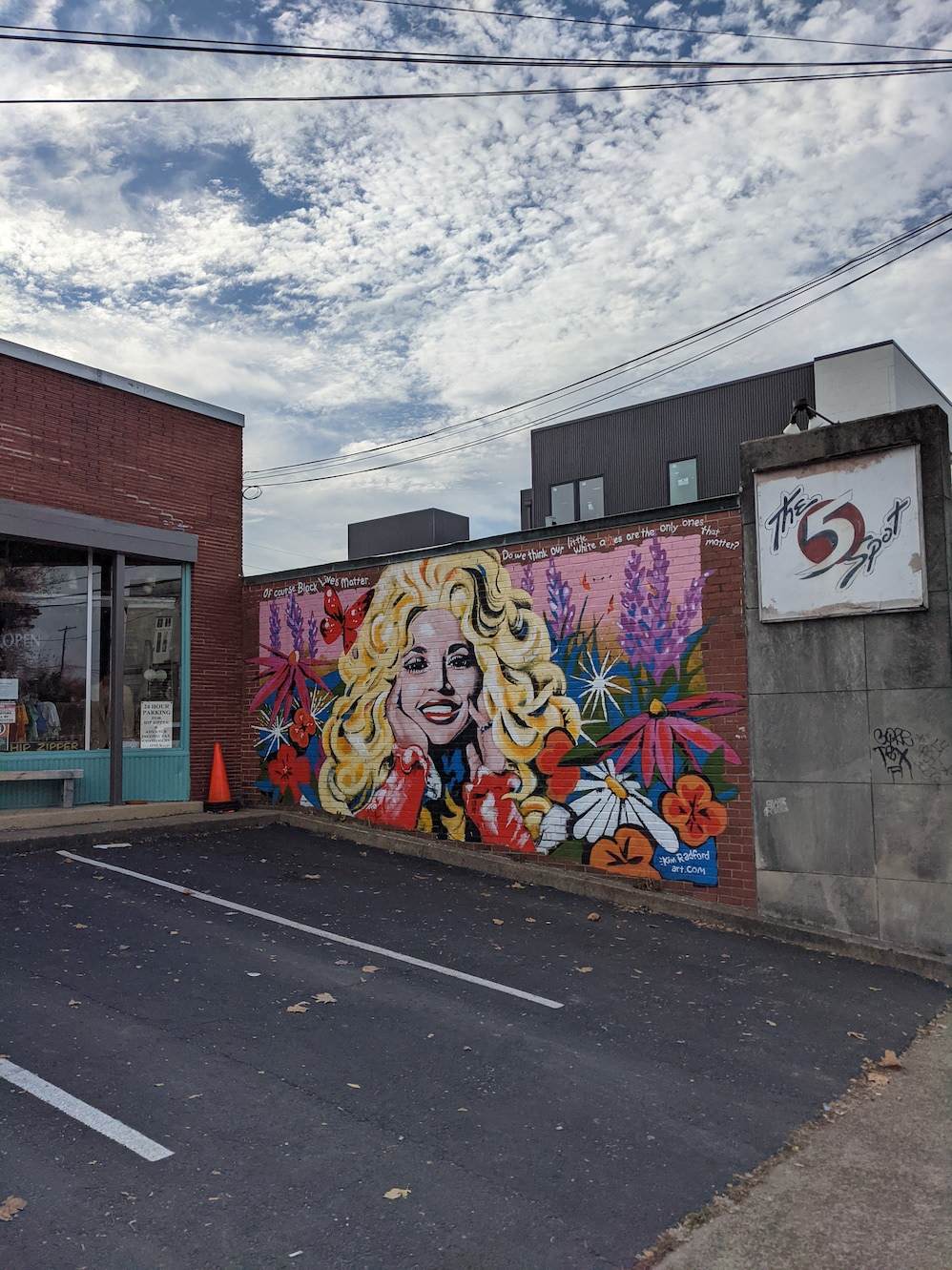 Dolly Parton mural at Hip Zipper