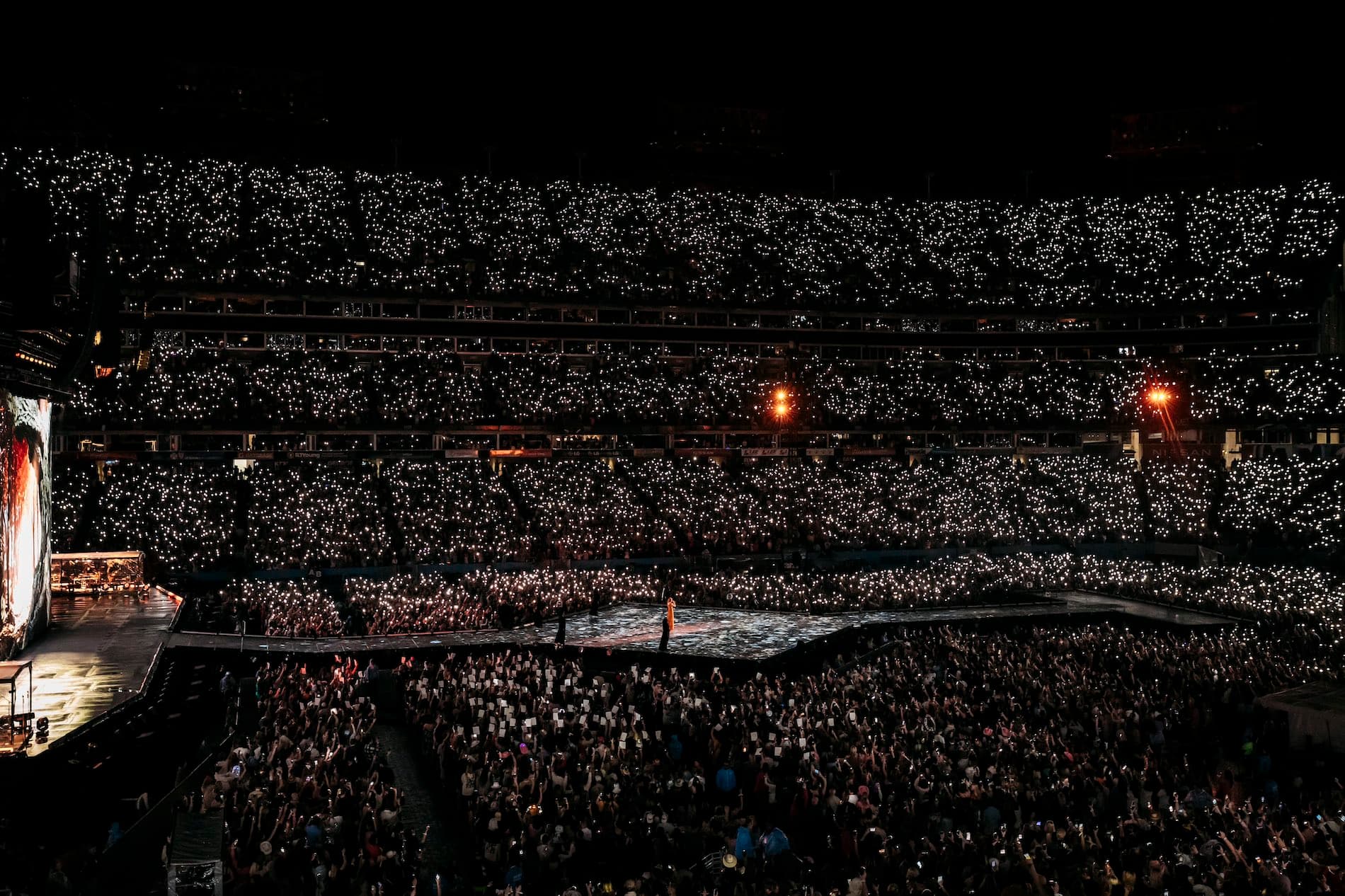 Taylor Swift playing Nissan Stadium