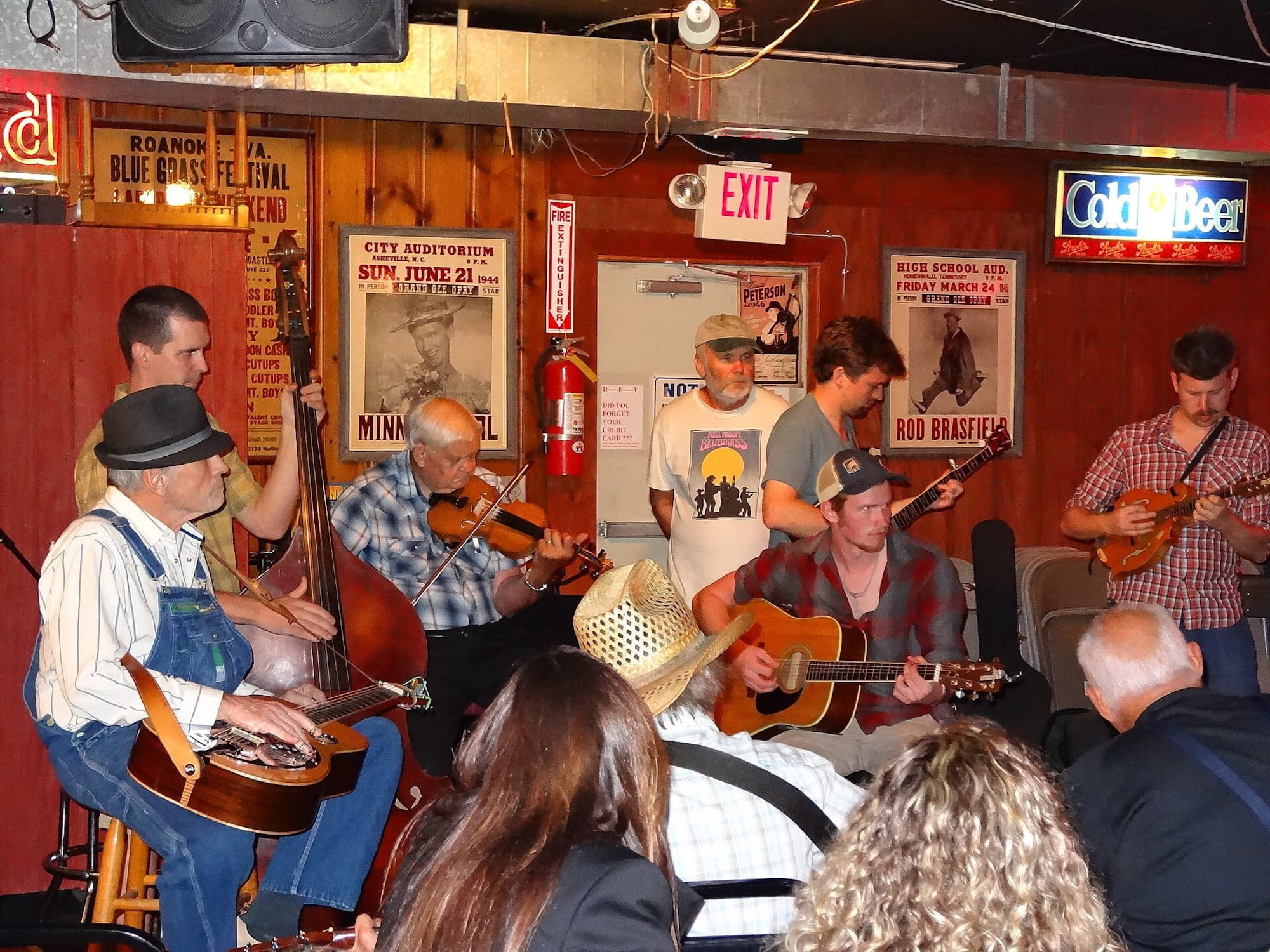Musicians jamming at Station Inn