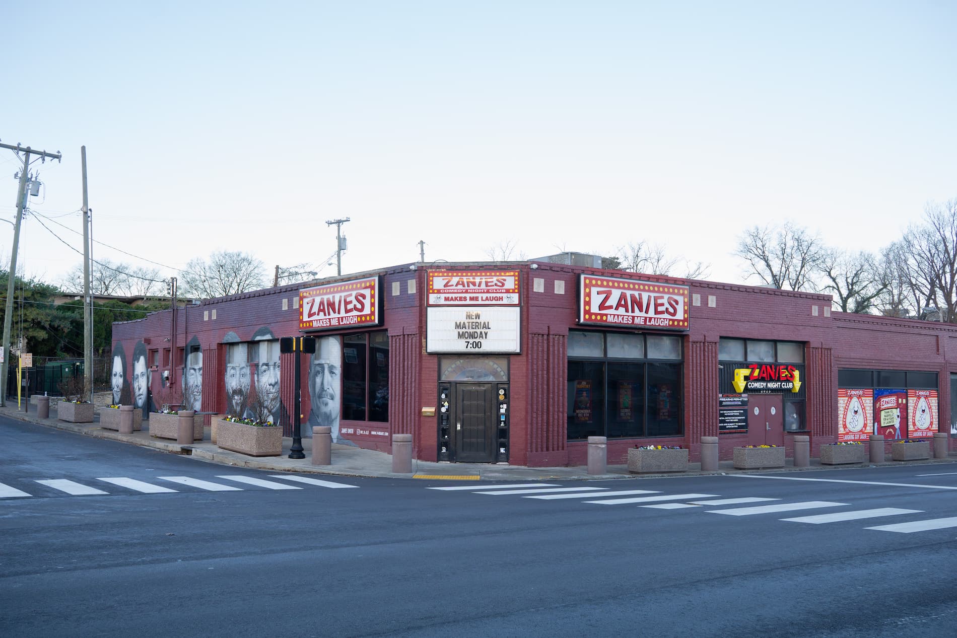 Outside Zanies in Nashville