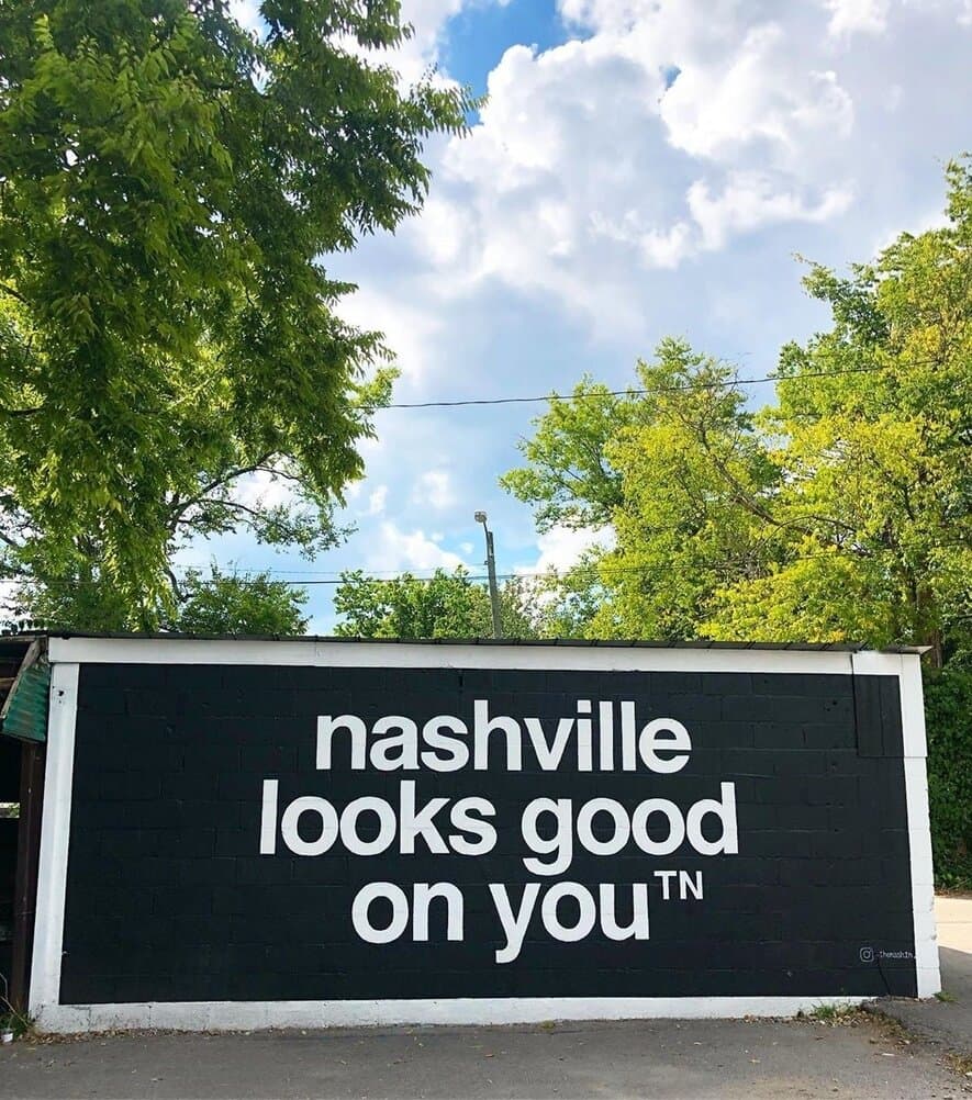 Nashville Looks Good On You Mural