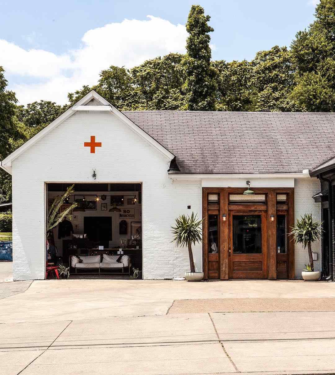 Imogene and Willie exterior sunny