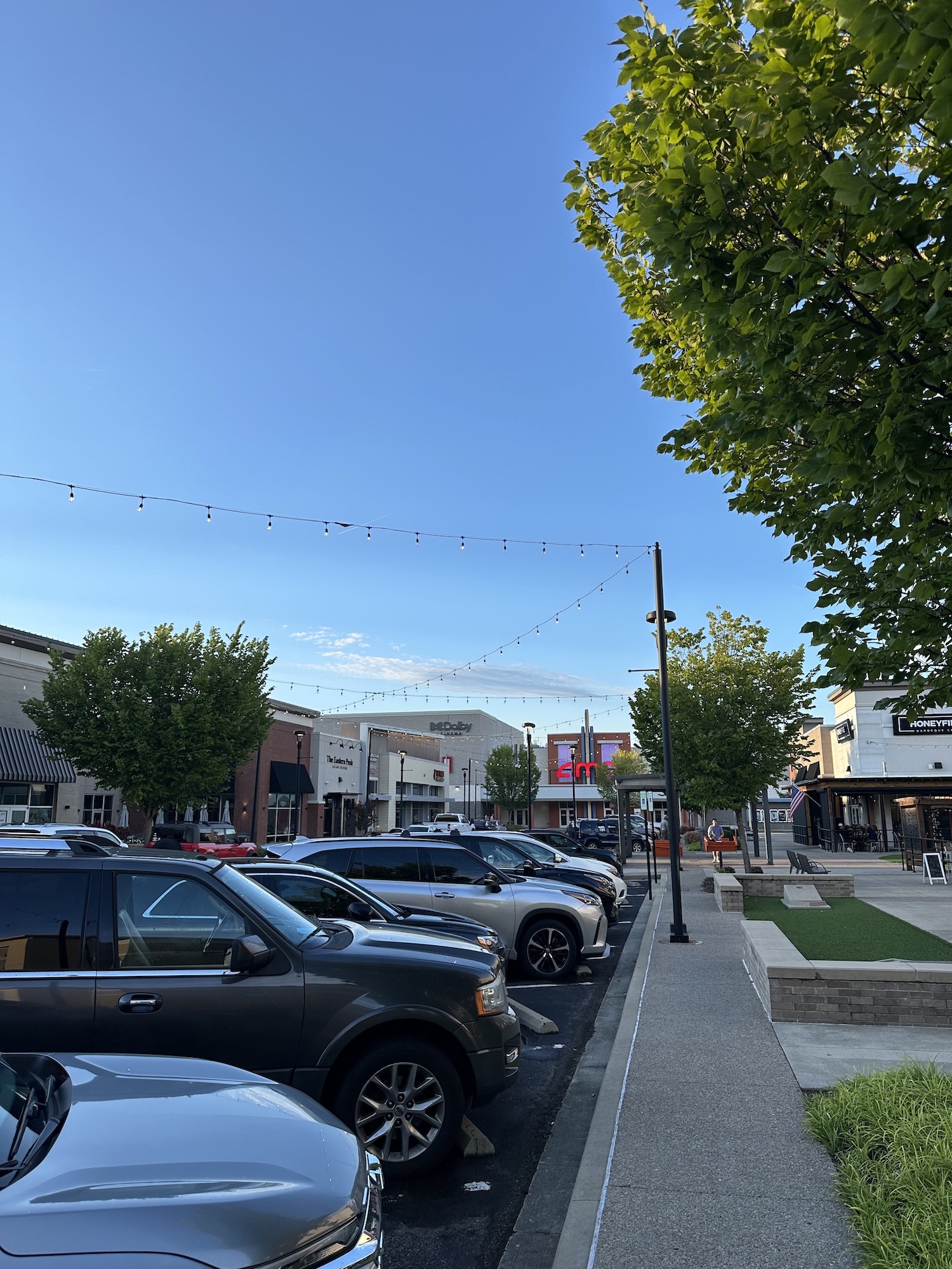 Bellevue One street