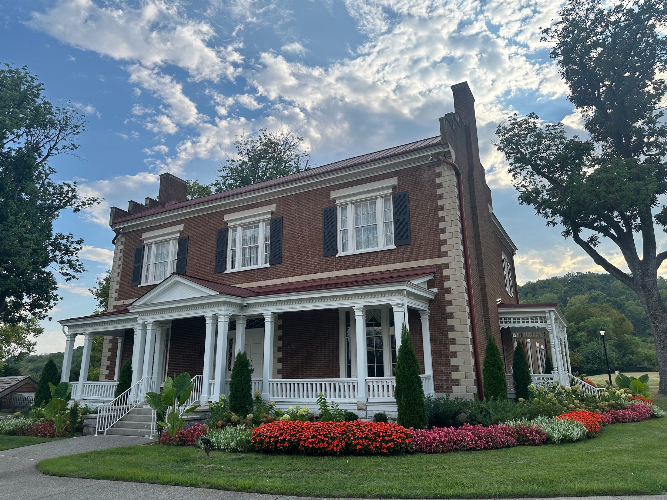 Ravenswood Mansion
