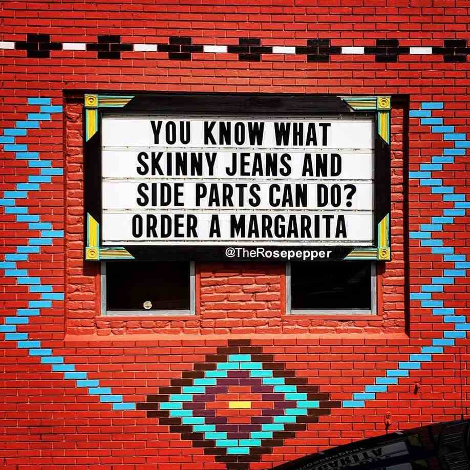 Rosepepper hilarious skinny jeans sign 