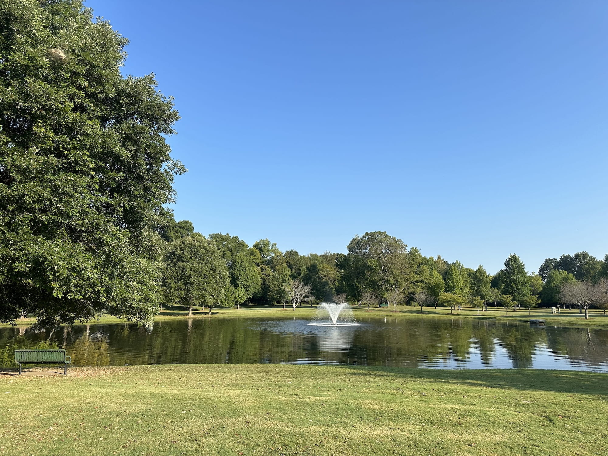 Jim Warren Park lake