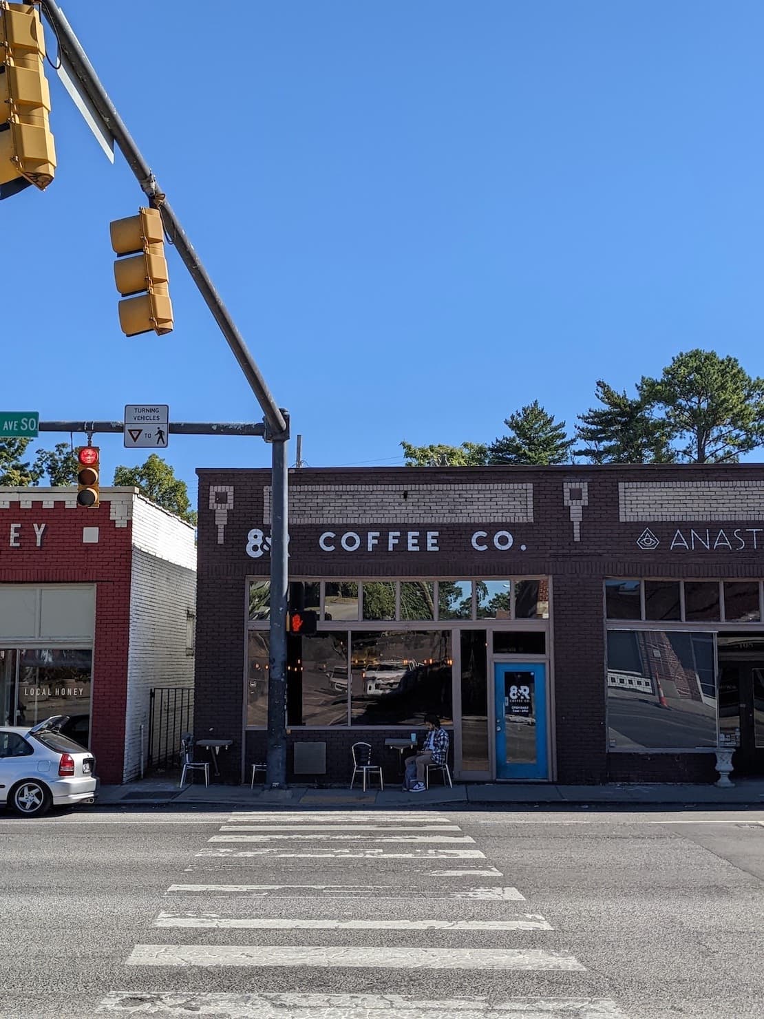Outside view of 8th & Roast