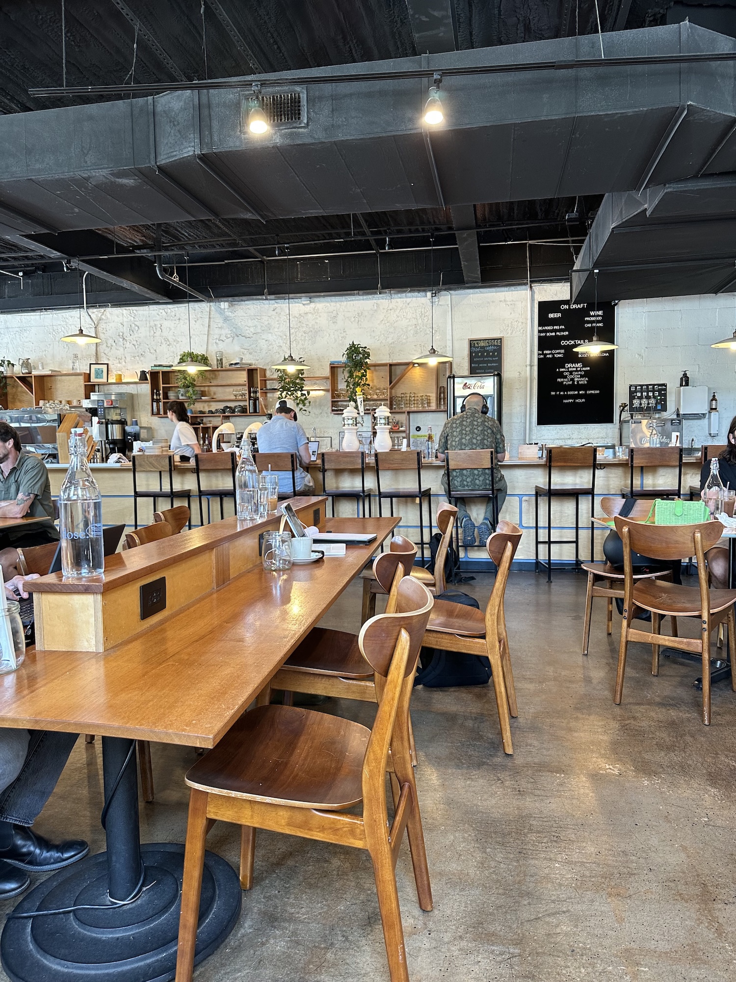 A table inside Dose East