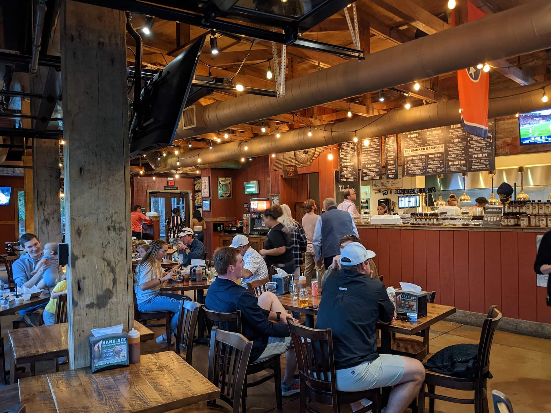 Edley's Sylvan Park interior