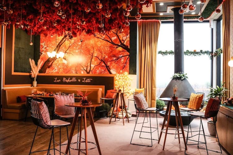 Fairlane coffee shop Autumn decoration