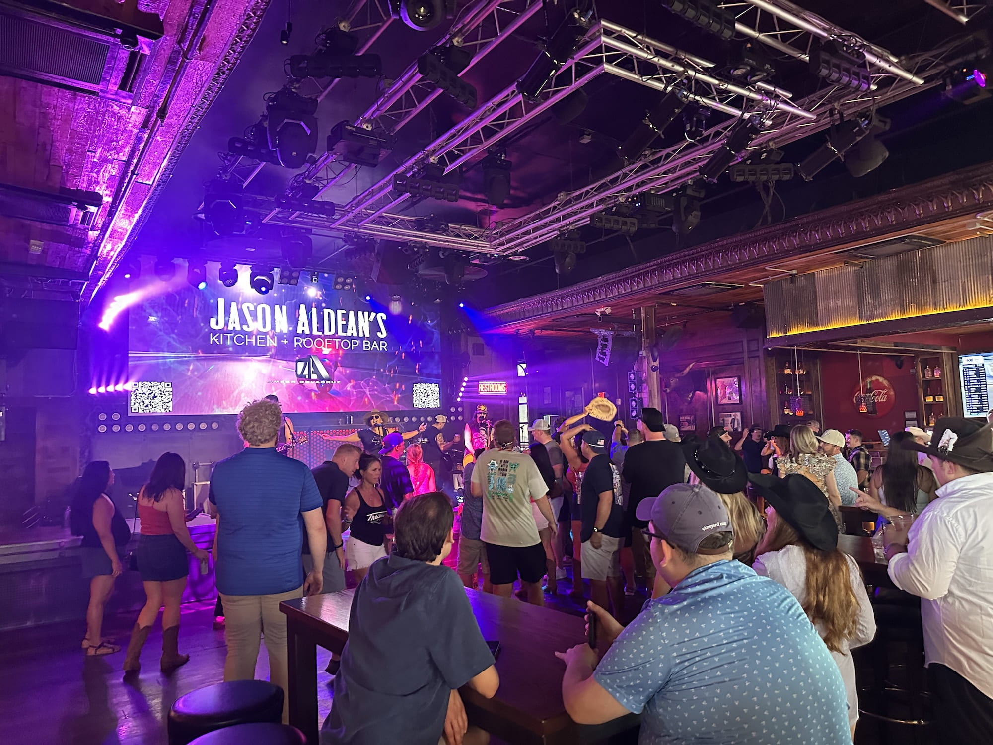The rooftop stage at Jason Aldeans