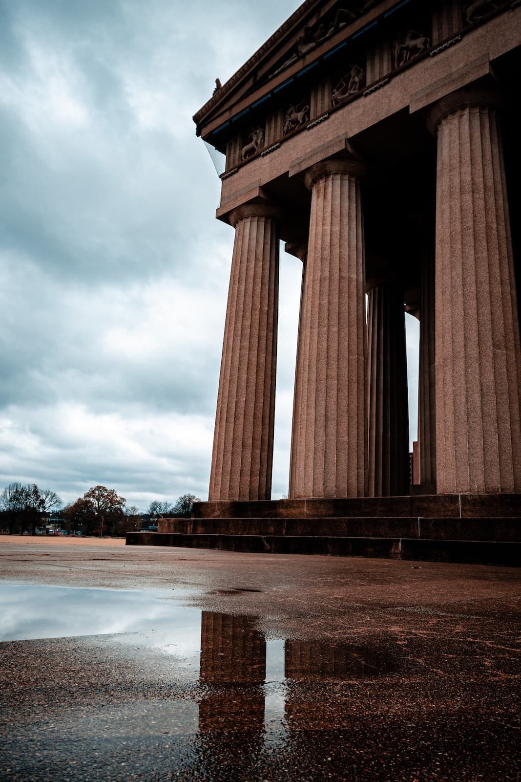 Rain at the Parthenon in Nashville