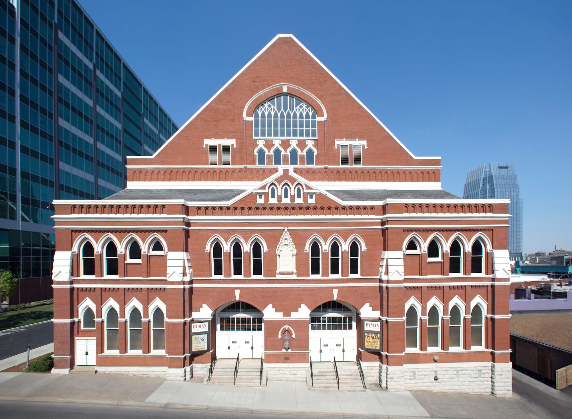 Frontal view of the Ryman Auditorium
