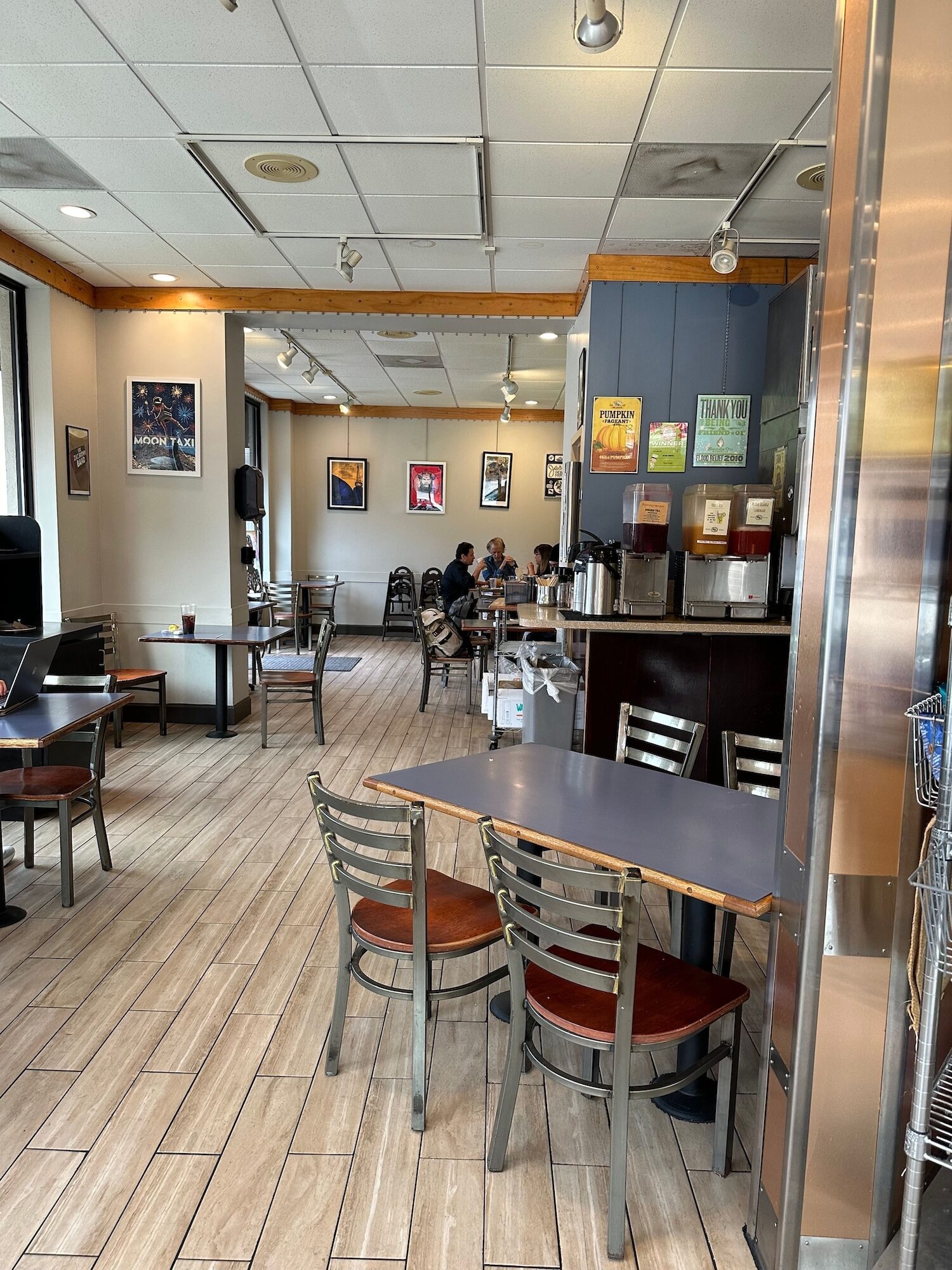 Tables inside Star Bagel