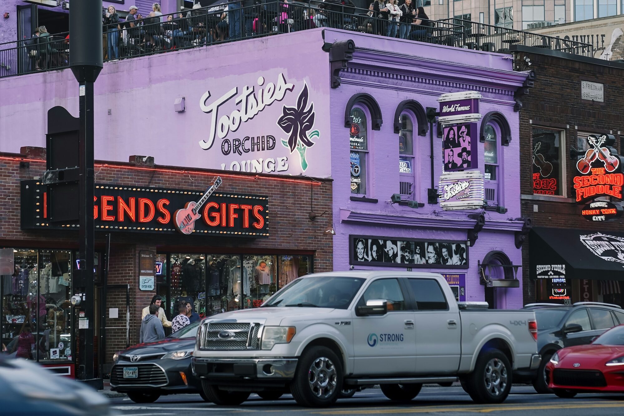Tootsies iconic purple building on Broadway