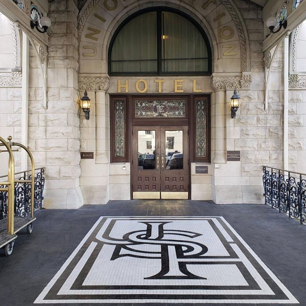 The entryway to Union Station hotel