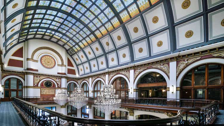Union Station stunning balcony