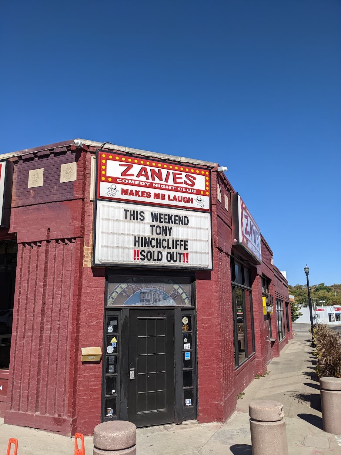 The entrance to Zanies in Nashville